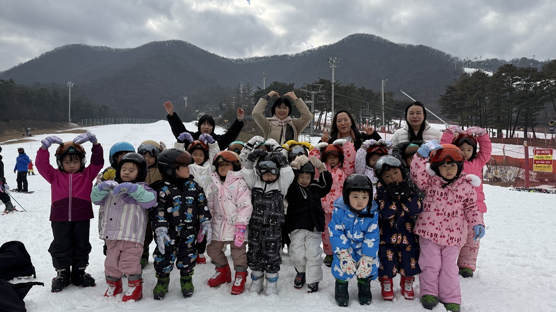 12.19 딸기봐봐 유치원